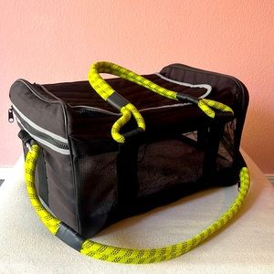 Roverlund TSA pet carrier